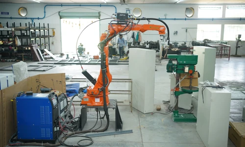 AXIS ROBOT WELDING